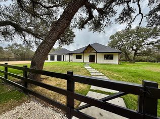 1109 County Road 157, Columbus, TX 78934