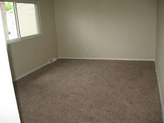 2nd image of 1727 Nestling Dr