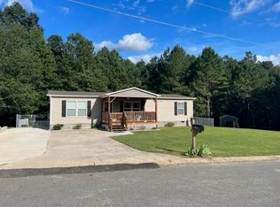 445 Pinewood Dr #22, Rock Spring, GA 30739