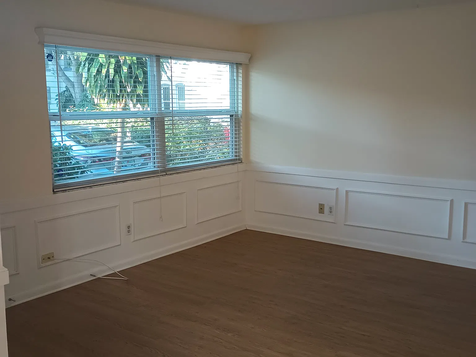 2 bed, 820 sqft, $1,600 — Photo 2