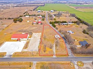 203 W Fm 6, Nevada, TX 75173