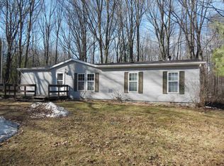 581 E Clarence Rd, Harrison, MI 48625