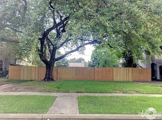 3720 Wroxton Rd, Houston, TX 77005