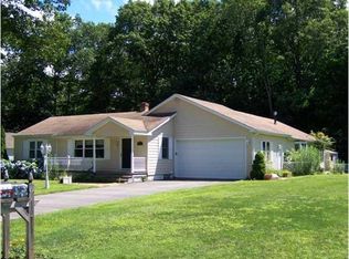 517 Backus Rd, Webster, NY 14580