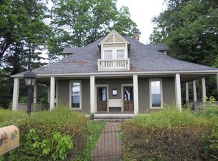 2709 E Brow Rd, Signal Mountain, TN 37377