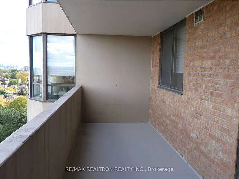 7601 Bathurst St #804 — Photo 13
