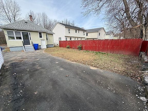 2nd image of 145 Moxon St