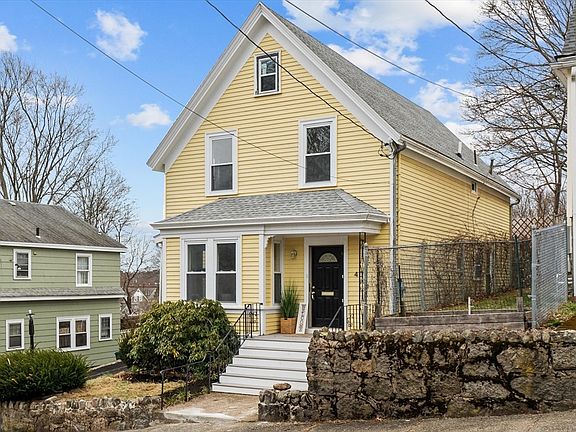 4th image of 40 Rockdale Ave