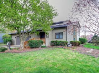 307 Yankee Ridge Ln, Urbana, IL 61802