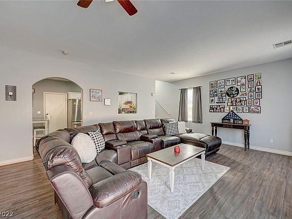 3rd image of 5054 El Castano Ave