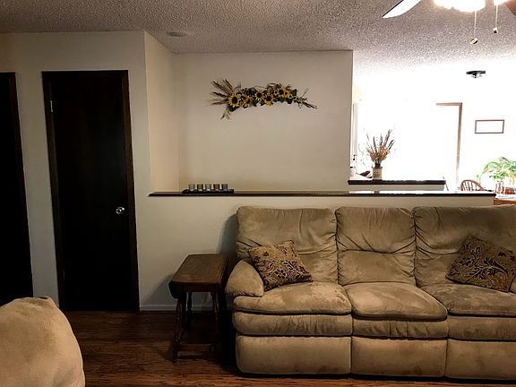 2nd image of 2303 Howell Dr