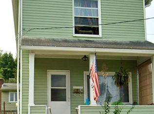 1217 Crescent Ave, Ellwood City, PA 16117
