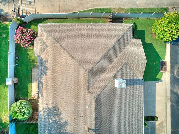 5th image of 4203 Mariner Dr
