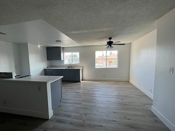 2nd image of 9505 Oak St #9505