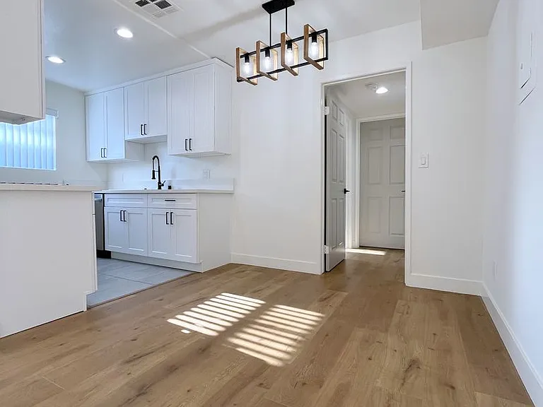 14423 Tiara St #1-10 — Photo 10