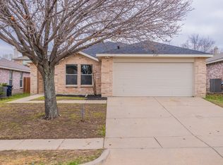 2105 Navada Way, Justin, TX 76247
