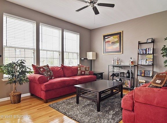 4th image of 1604 Edinburgh Dr Unit 99-4