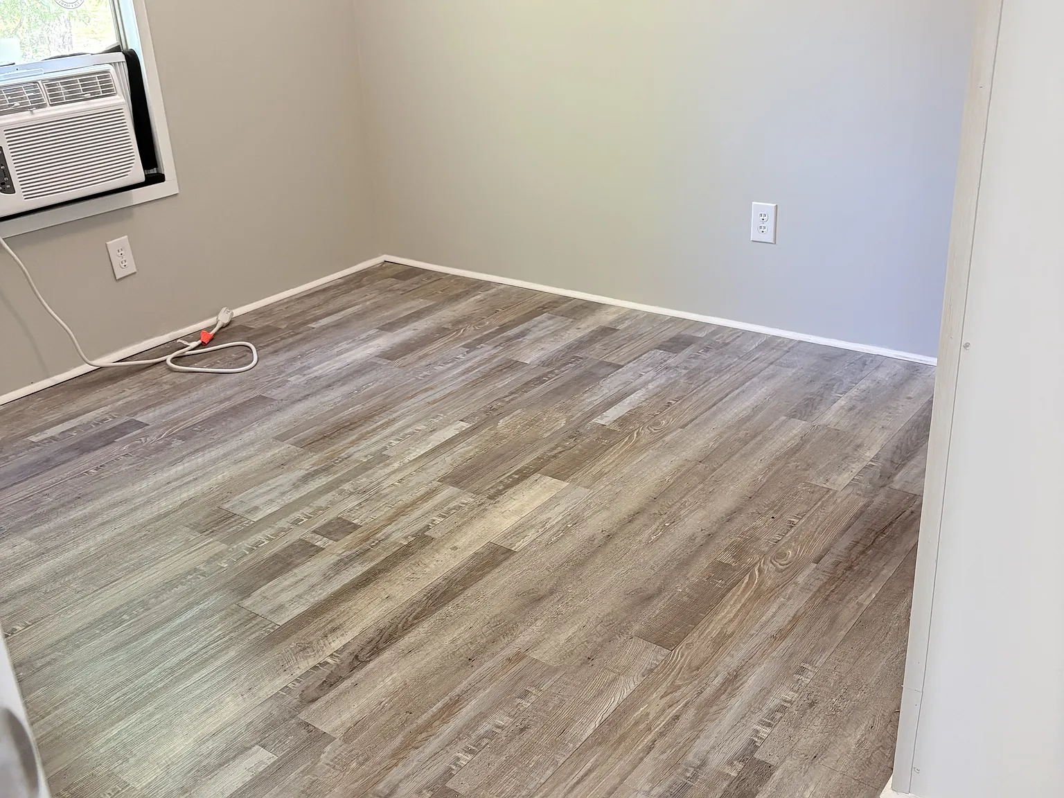 2 bed, 624 sqft, $800 — Photo 2