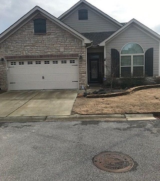 1st image of 2 Cedar Holly Ln