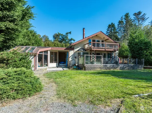 1318 Halsey Drive, Coupeville, WA 98239