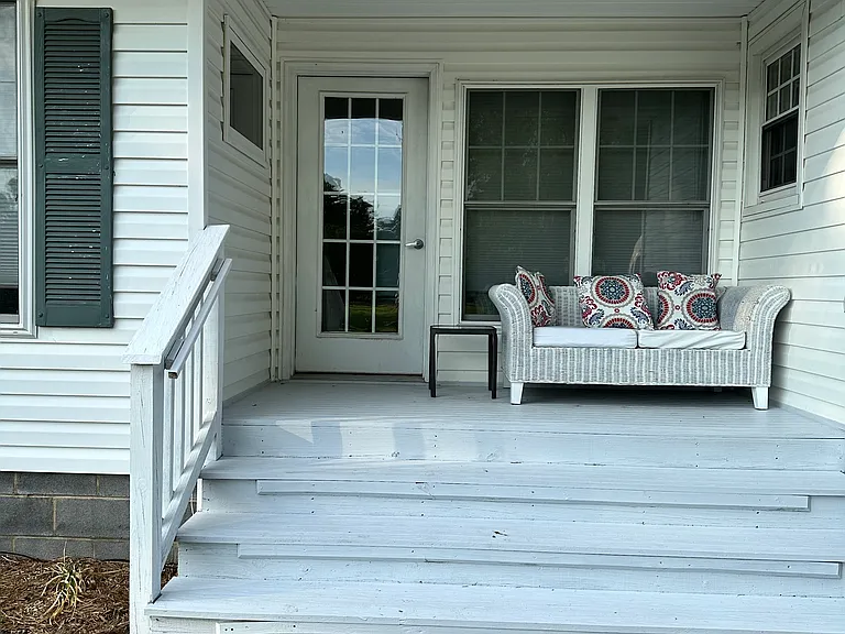 Side Porch with Outdoor Seating