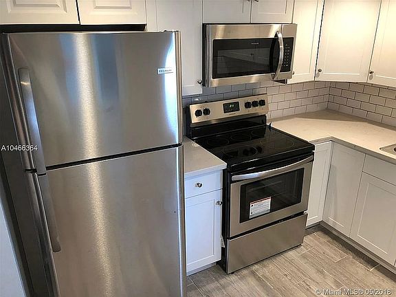 4th image of 4141 Nautilus Dr APT 2B