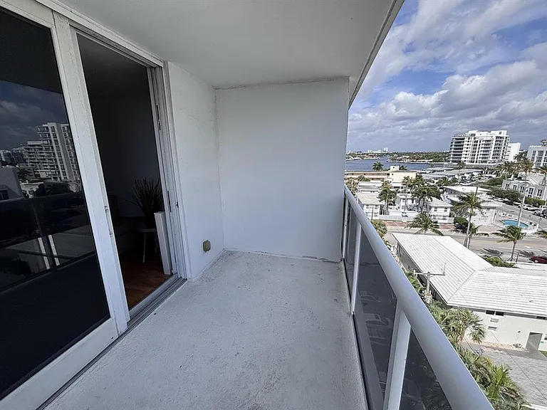 336 N Birch Rd #8D — Photo 10