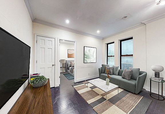 2nd image of 346 E 76th St APT 7