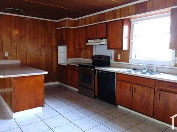 6100 Howells Ferry Rd, Mobile, AL 36618