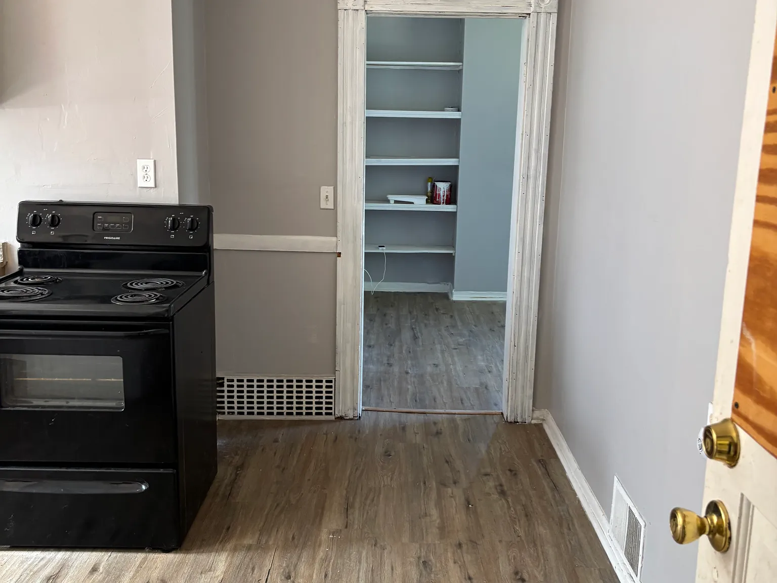 3 bed, $1,500 — Photo 4