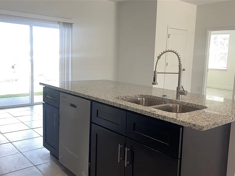 237 Cimarron Dr — Photo 10