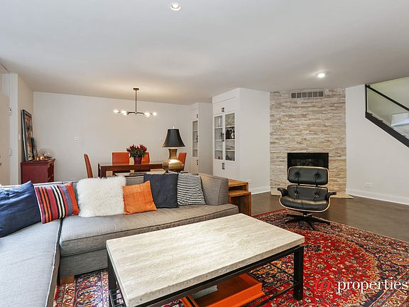 Living Room / Dining Room