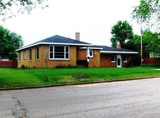 18 E River St, Tomahawk, WI 54487