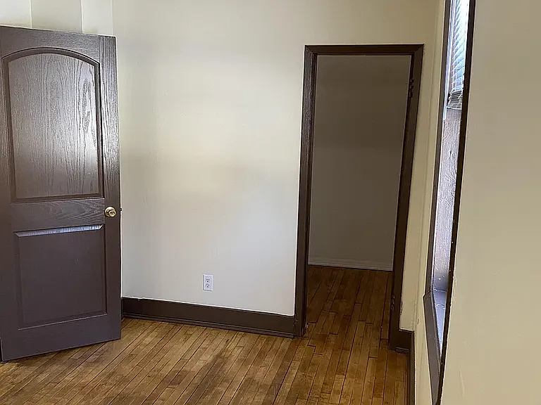 2918 Dupont Ave N #1 — Photo 6