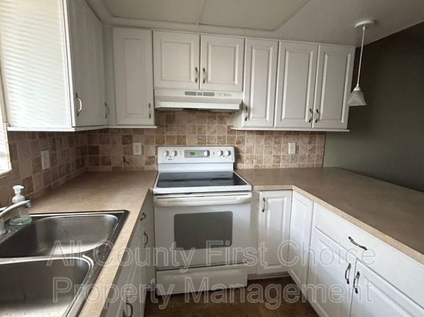 215 Valencia Blvd APT 111