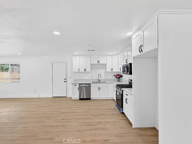 1318 Jacqueline — Photo 5