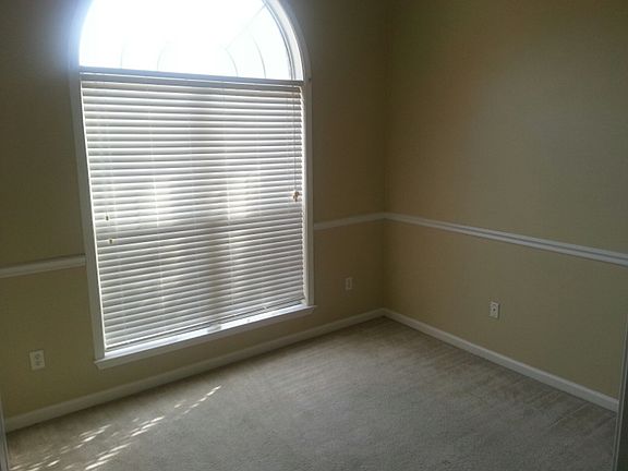 5th image of 2141 Berry Garden Cir W