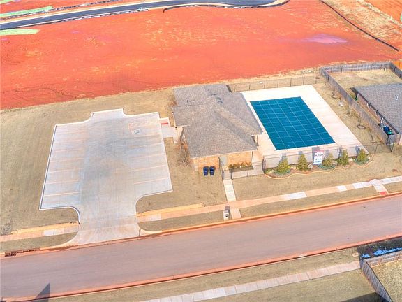 3rd image of 9333 SW 45th Ct