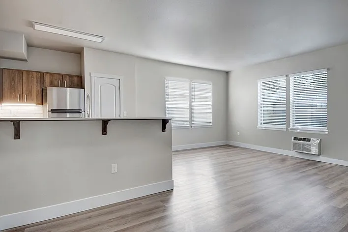 River Ridge Apartments — Photo 6