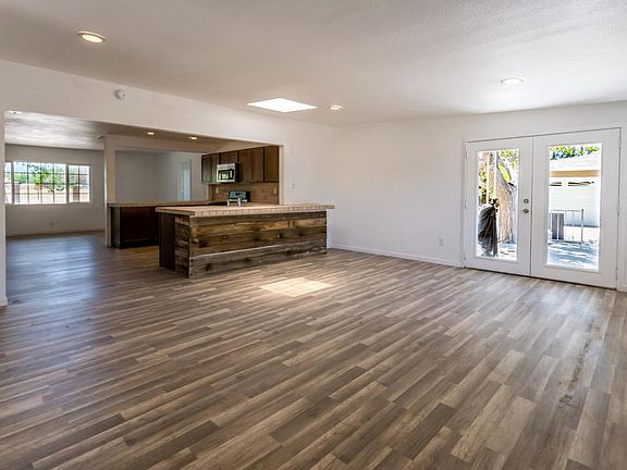 4th image of 9523 E Avenue T12