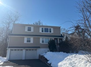 156 Bank St Floor 2, Midland Park, NJ 07432