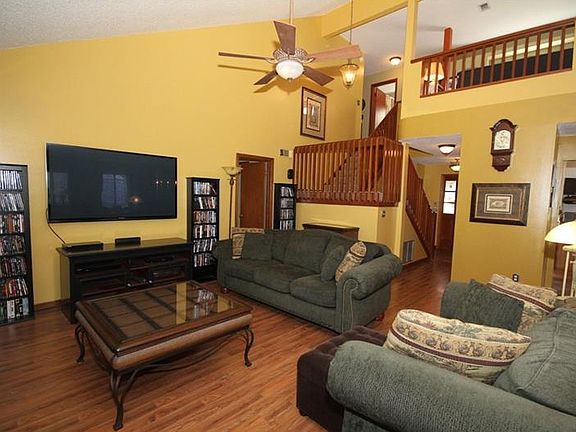 2nd image of 2346 Abalone Blvd
