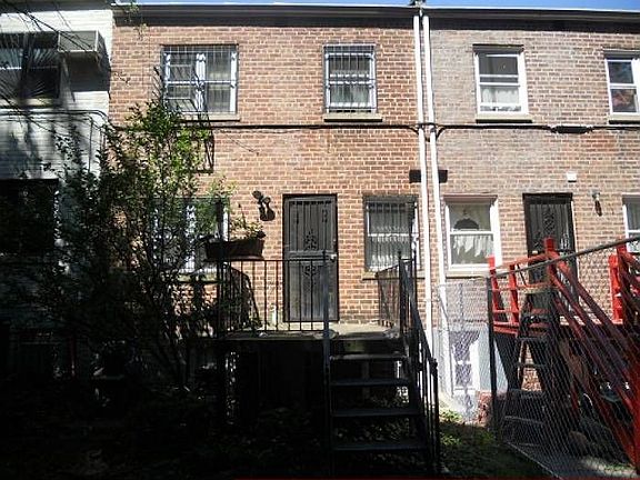 2nd image of 3226 Barker Ave