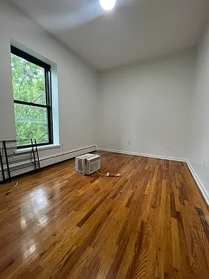 Rented by Hagstrom Management Inc | media 29