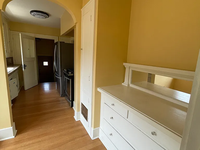 5253 NE 30th Ave — Photo 8