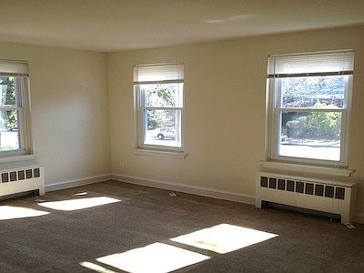 3rd image of 139 W Tulpehocken St APT A1