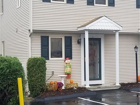 2nd image of 165 Holland St #6-6-6