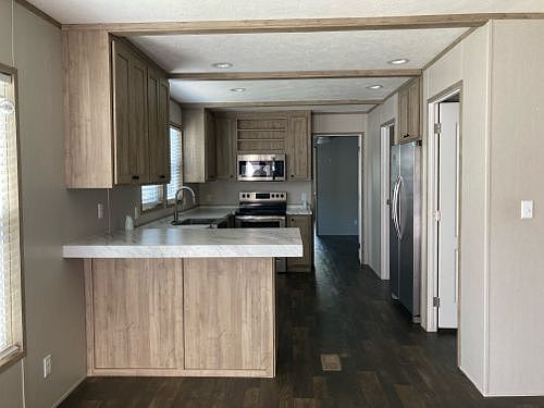 2nd image of 305 Hickorywood Dr