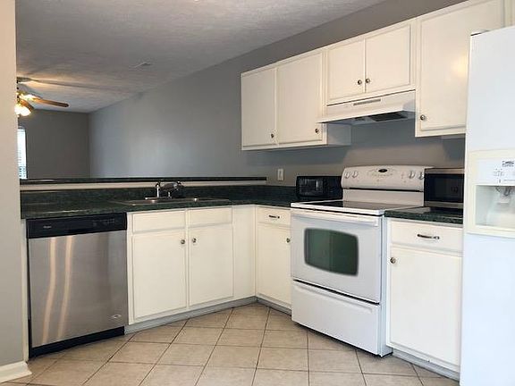 5th image of 1617 Center Pointe Dr