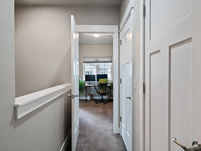 3083 Lori Ln — Photo 31